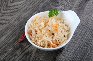 Mayalanmış lahana lahana turşusu