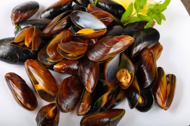 Lezzetli haşlanmış midye