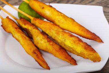 Tay geleneksel tavuk satay