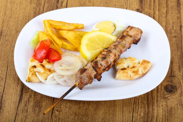 Souvlaki tradicional grego — Fotografia de Stock