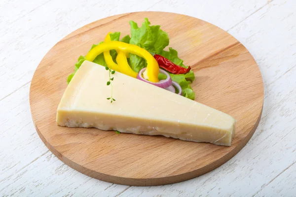 Parmazán sýr trojúhelník — Stock fotografie