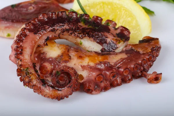 Delicioso pulpo a la parrilla —  Fotos de Stock