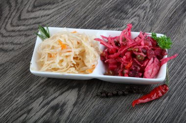 Viniagrette ve fermente lahana 