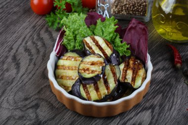 Etkili ızgara patlıcan