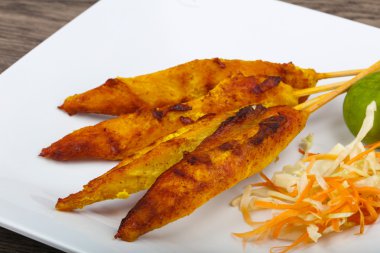 Tay geleneksel tavuk satay