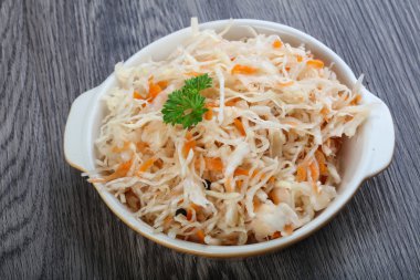 Mayalanmış lahana lahana turşusu