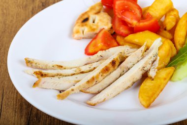 Izgara tavuk göğsü.