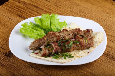 Lezzetli kuzu kebabı