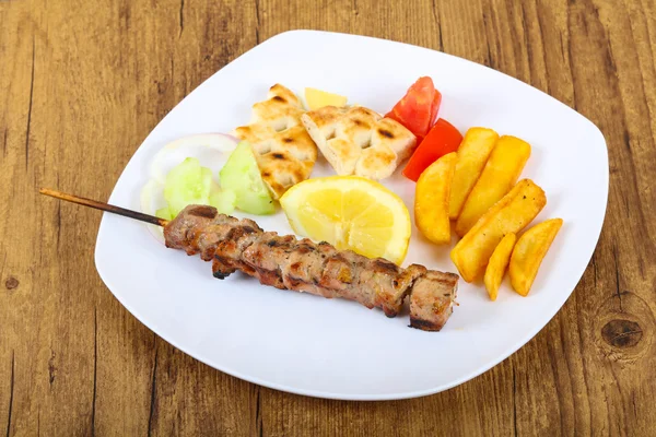 Souvlaki tradicional grego — Fotografia de Stock