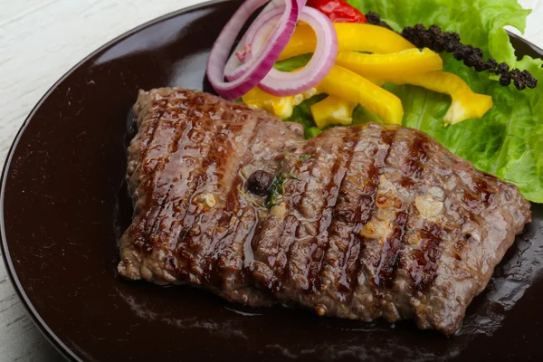 Gegrilltes Rindersteak — Stockfoto