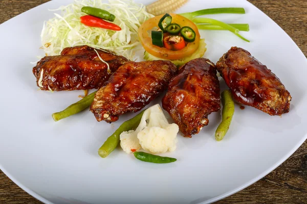 Skrzydełka kurczaka teriyaki — Zdjęcie stockowe