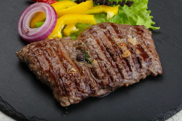 Grilovaný hovězí steak — Stock fotografie