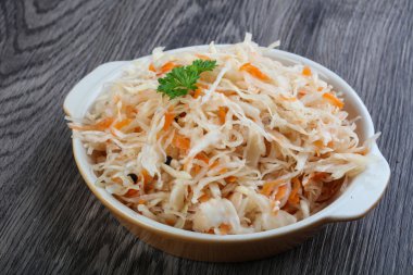 Mayalanmış lahana lahana turşusu