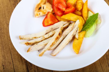 Izgara tavuk göğsü.