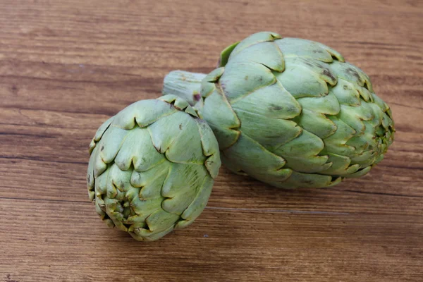 Fresh raw Artichoke — Stock Photo, Image