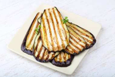 Etkili ızgara patlıcan