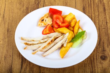 Izgara tavuk göğsü.