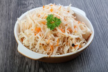 Mayalanmış lahana lahana turşusu