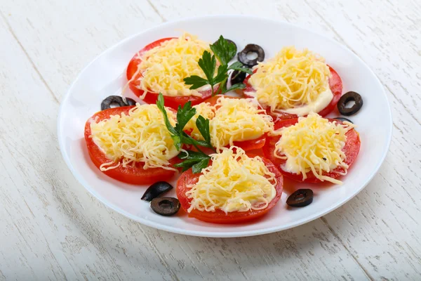 Pomidory faszerowane serem — Zdjęcie stockowe