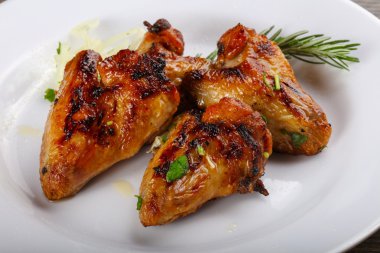 ızgara tavuk kanadı