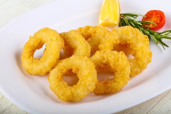 Gebratene Calamari-Ringe — Stockfoto