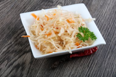 Mayalanmış lahana lahana turşusu