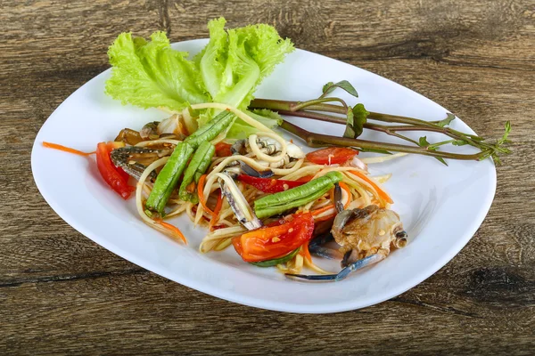 Salad kepiting bumbu Thai yang lezat — Stok Foto