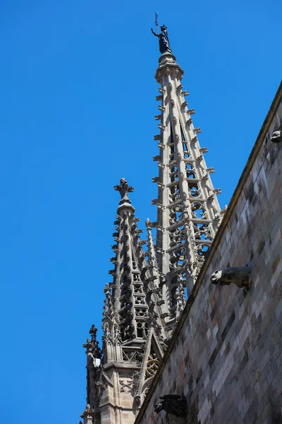 Historische Häuser von barri gotic — Stockfoto