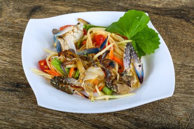 Tay baharat Yengeç Salatası