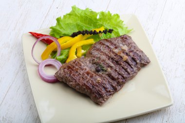 Izgara biftek.