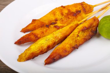 Tay geleneksel tavuk satay