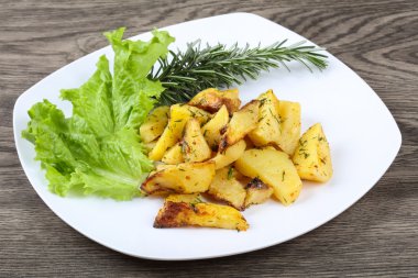 Dereotu ile fırında patates