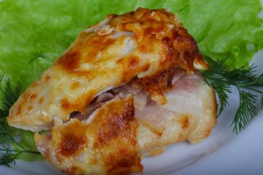 Peynir pişmiş tavuk göğsü