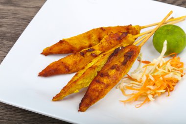 Tay geleneksel tavuk satay