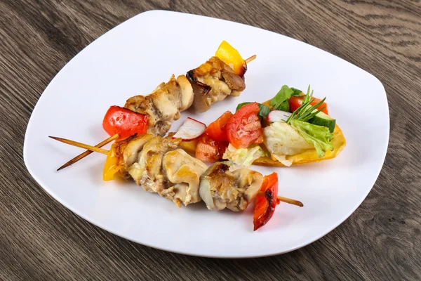 Brocheta de pollo con pimiento —  Fotos de Stock