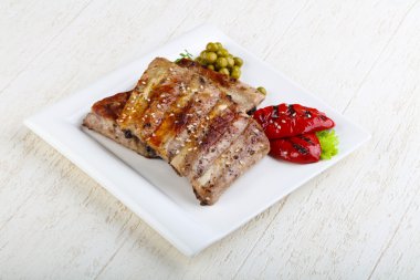 Izgara domuz pirzolası.