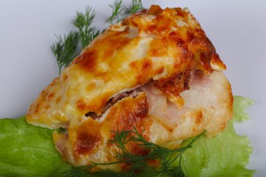 Peynir pişmiş tavuk göğsü