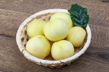 Nektarin kabın içinde