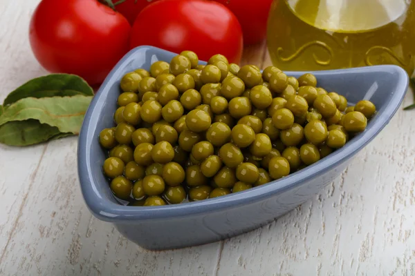 Green canned peas — Stock Photo, Image