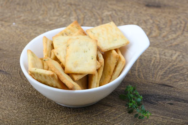 桌上的碗里的饼干 — 图库照片