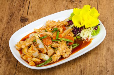 Asya mutfağında kalamar sosu