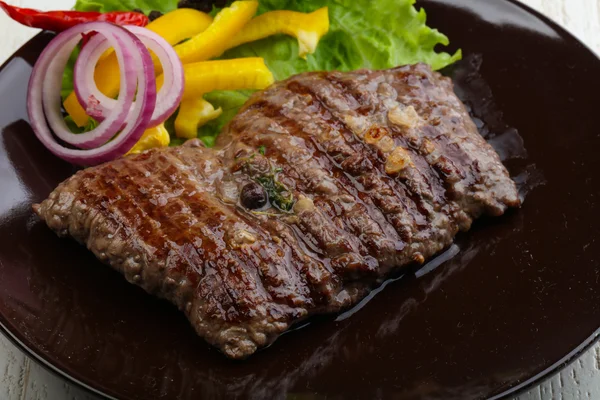 Gegrilltes Rindersteak — Stockfoto