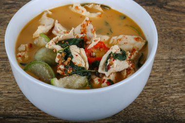 Hint mutfağı kırmızı köri