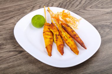 Tay geleneksel tavuk satay