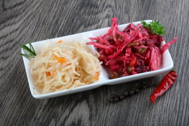 Viniagrette ve fermente lahana 