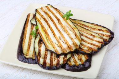 Lezzetli ızgara patlıcan