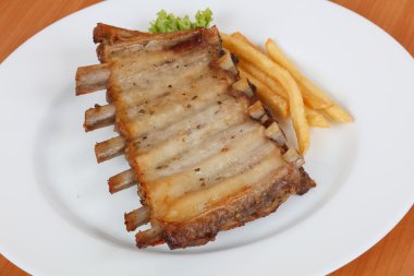 kavrulmuş Domuz kaburga