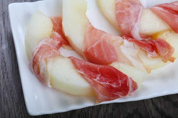 Délicieux melon au prosciutto — Photo