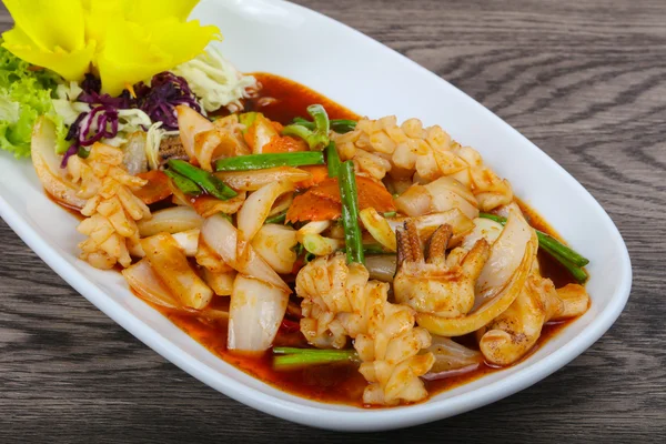 Asijská kuchyně chobotnice v omáčce — Stock fotografie