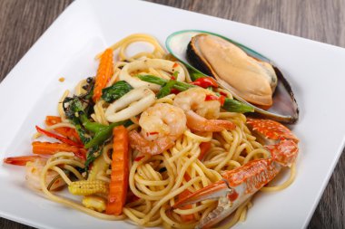 lezzetli deniz ürünleri spagetti